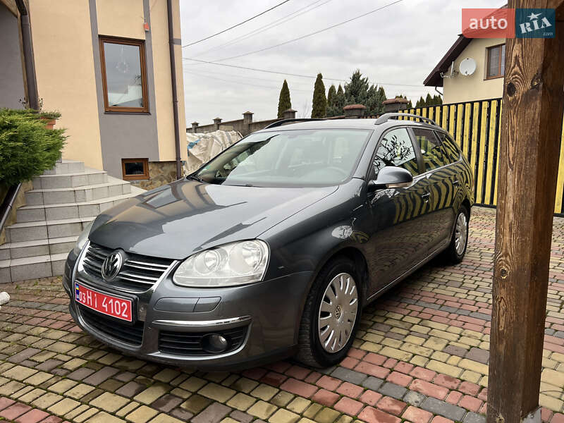Универсал Volkswagen Golf 2009 в Луцке
