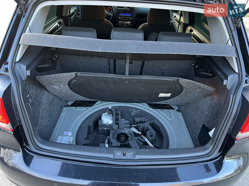 Хетчбек Volkswagen Golf 2009 в Мукачевому