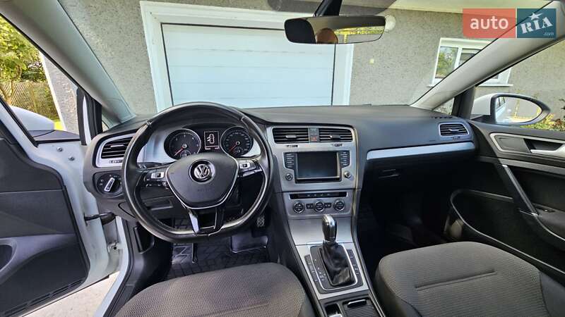 Хэтчбек Volkswagen Golf 2016 в Ивано-Франковске фото 26 Хэтчбек Volkswagen Golf 2016 в Ивано-Франковске
