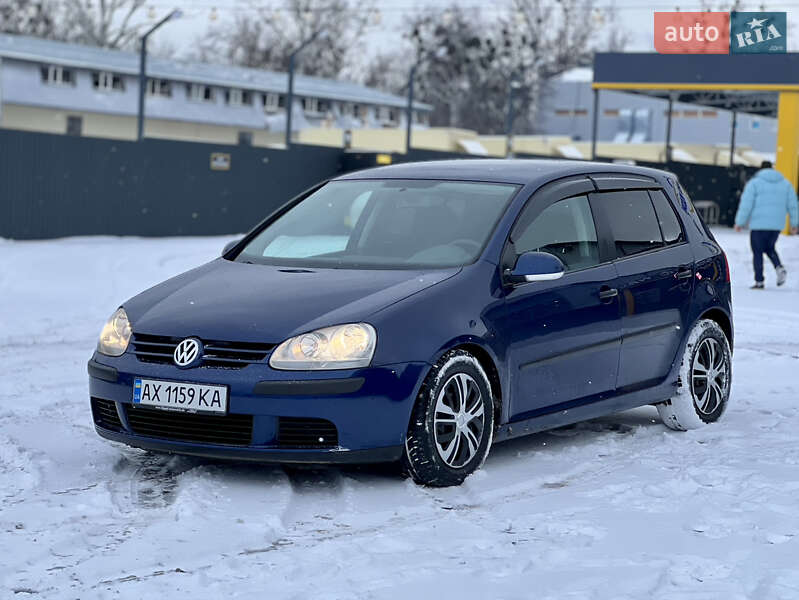 Хетчбек Volkswagen Golf 2005 в Харкові