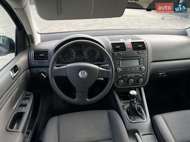 Хэтчбек Volkswagen Golf 2005 в Калуше фото 16 Хэтчбек Volkswagen Golf 2005 в Калуше