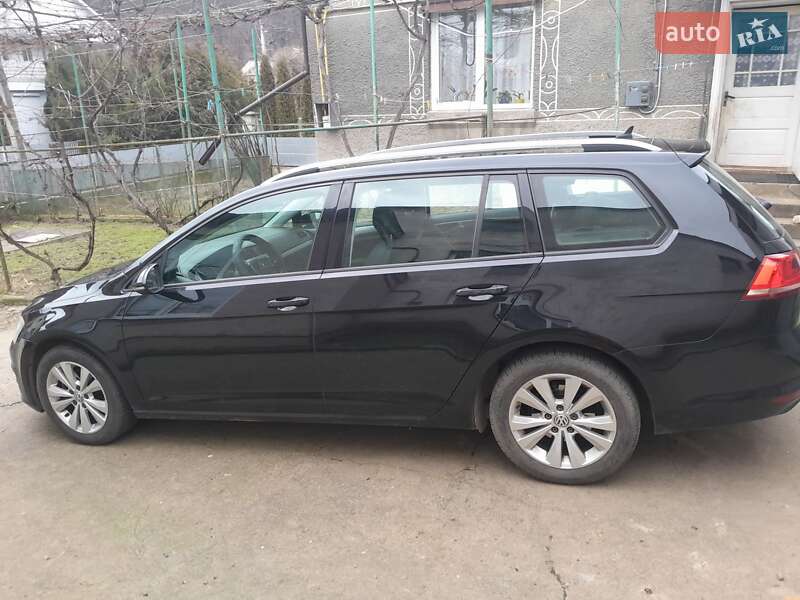 Универсал Volkswagen Golf 2015 в Ужгороде