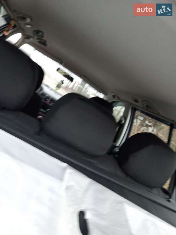 Універсал Volkswagen Golf 2003 в Києві