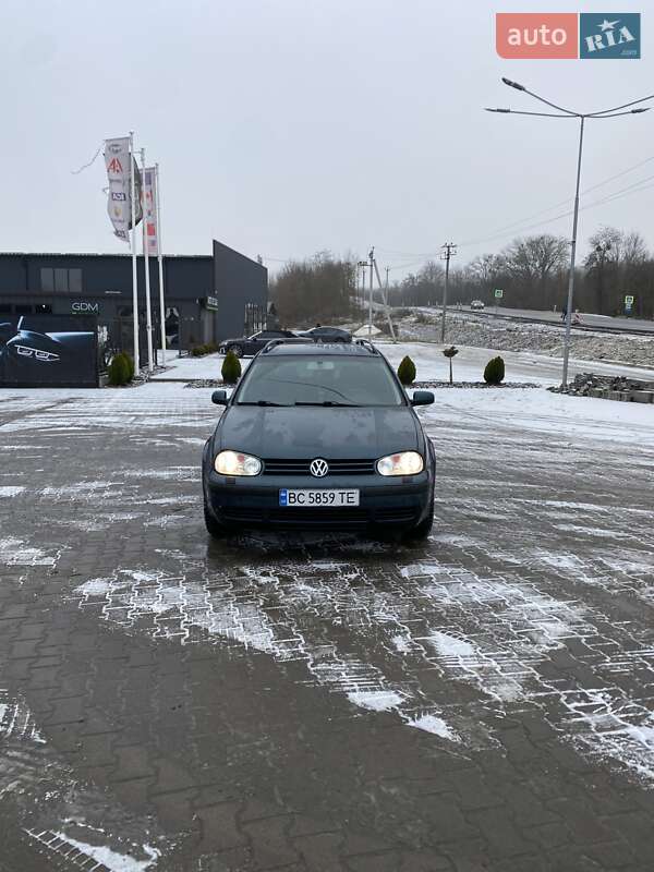 Volkswagen Golf 2001