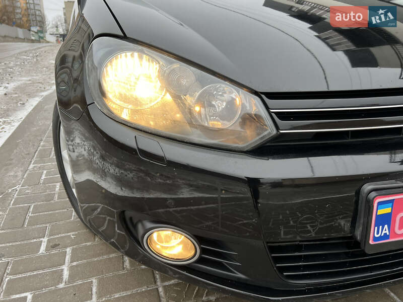 Універсал Volkswagen Golf 2010 в Тернополі