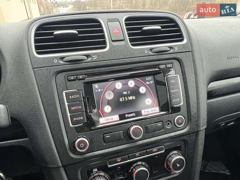 Універсал Volkswagen Golf 2010 в Тернополі