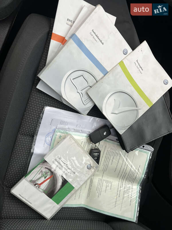 Універсал Volkswagen Golf 2010 в Тернополі