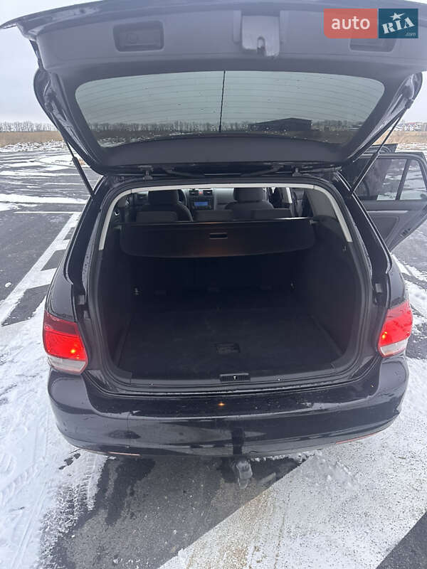 Універсал Volkswagen Golf 2008 в Києві