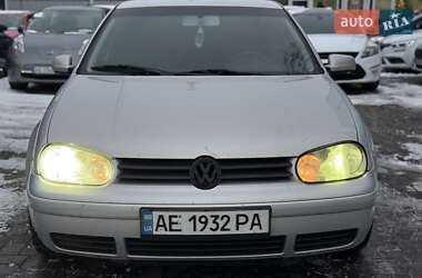 Хэтчбек Volkswagen Golf 2000 в Днепре