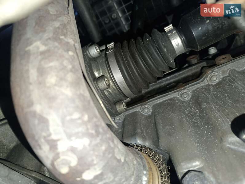 Хетчбек Volkswagen Golf 2011 в Києві