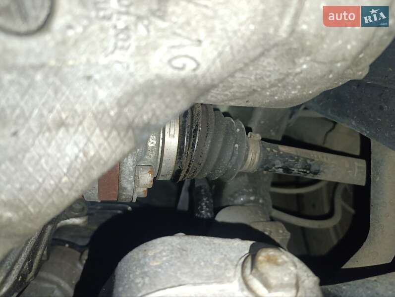 Хетчбек Volkswagen Golf 2011 в Києві