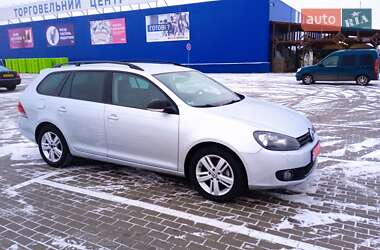 Універсал Volkswagen Golf 2012 в Нововолинську
