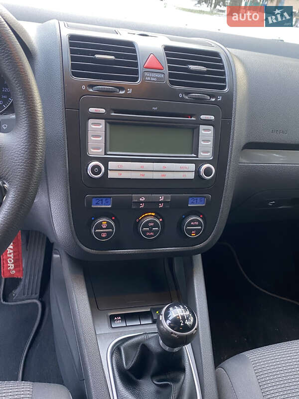 Універсал Volkswagen Golf 2007 в Умані