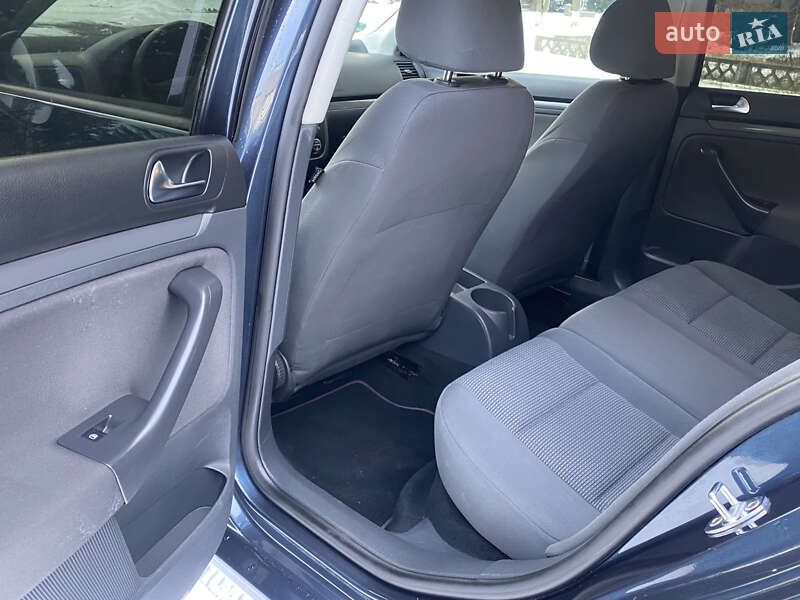 Універсал Volkswagen Golf 2007 в Умані