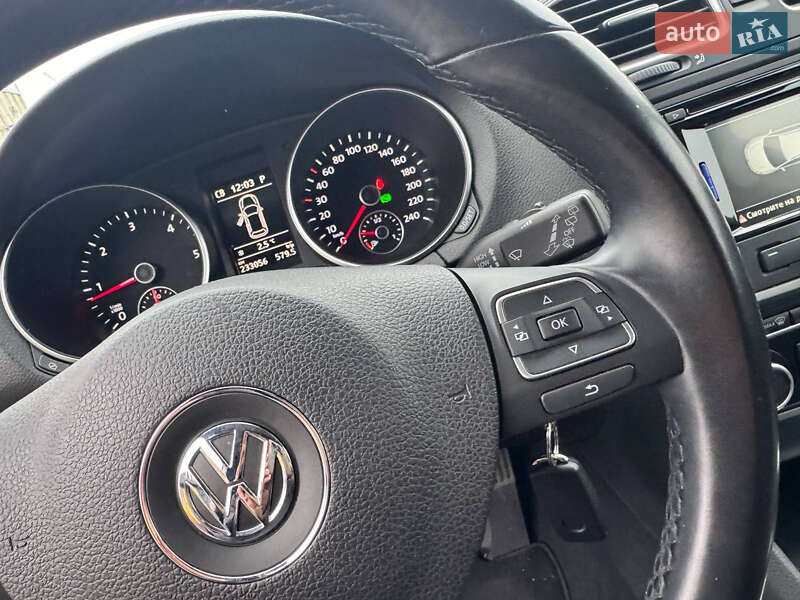 Універсал Volkswagen Golf 2012 в Стрию