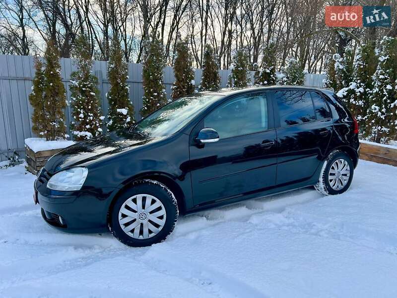 Хетчбек Volkswagen Golf 2008 в Полтаві