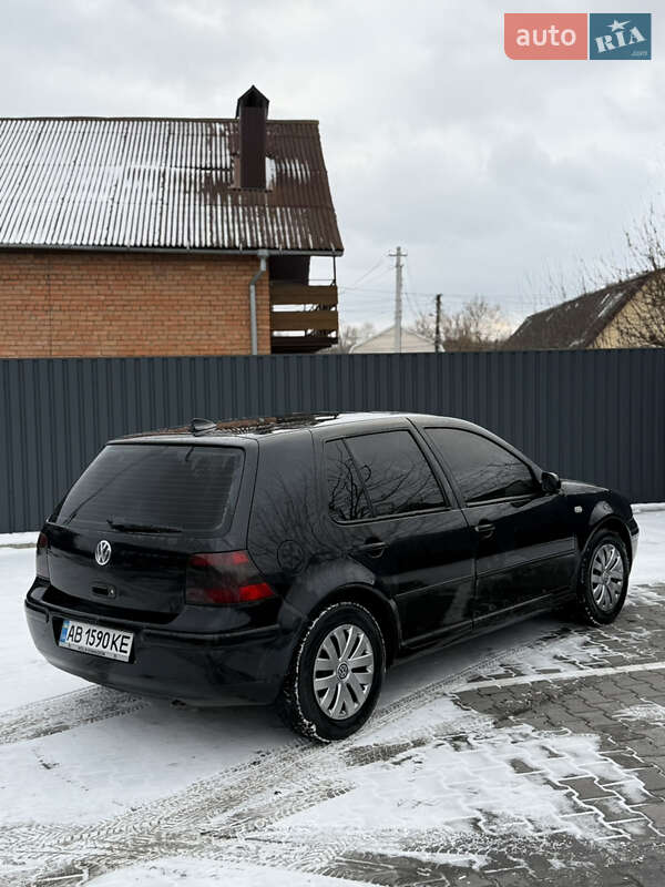 Хэтчбек Volkswagen Golf 2000 в Виннице