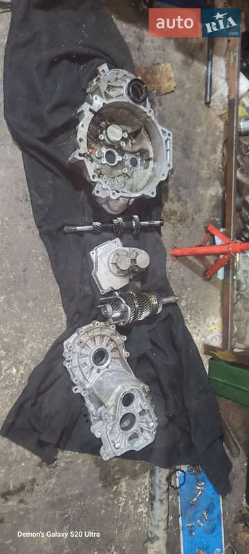 Хэтчбек Volkswagen Golf 2006 в Хмельницком