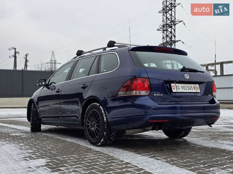 Универсал Volkswagen Golf 2010 в Луцке