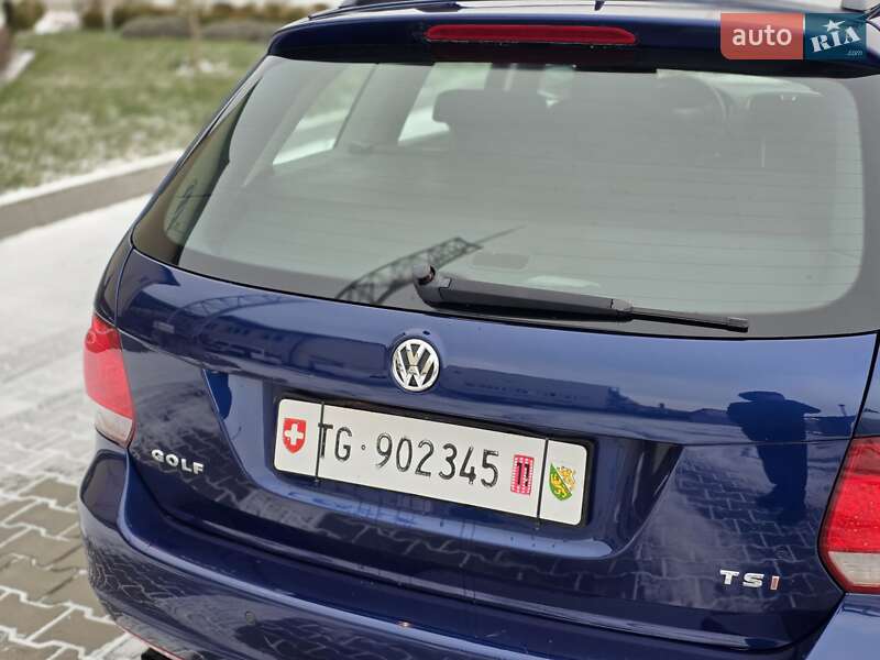 Универсал Volkswagen Golf 2010 в Луцке