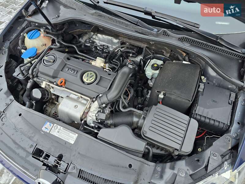 Универсал Volkswagen Golf 2010 в Луцке