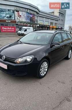 Универсал Volkswagen Golf 2011 в Полтаве