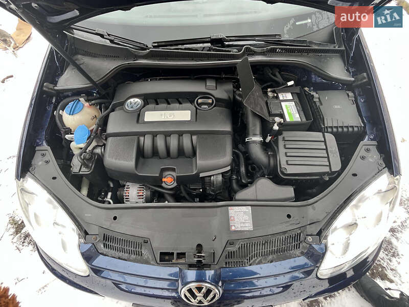 Хэтчбек Volkswagen Golf 2007 в Умани