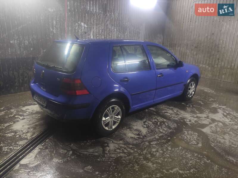 Хетчбек Volkswagen Golf 1999 в Мамаївцах