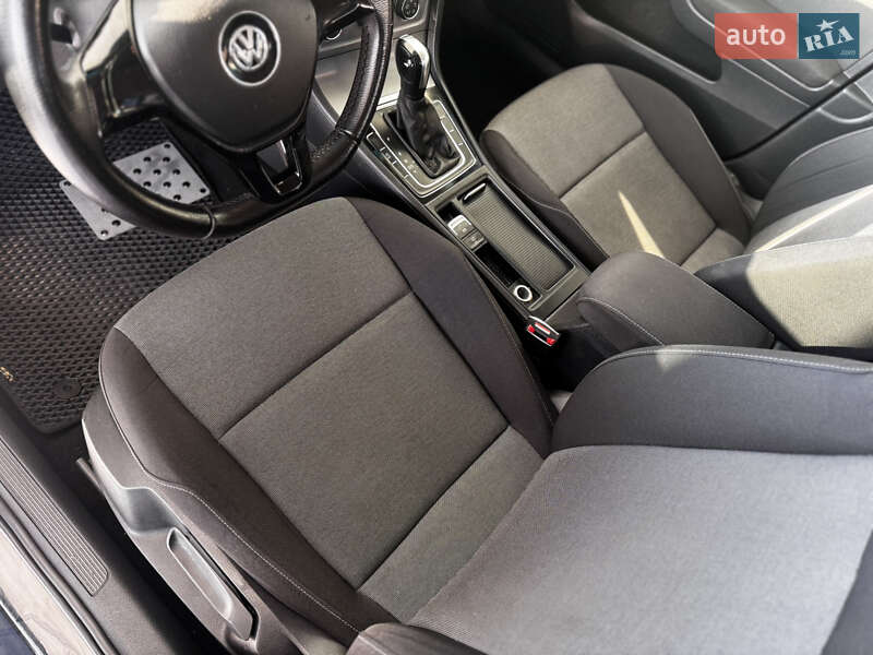 Универсал Volkswagen Golf 2014 в Хмельницком