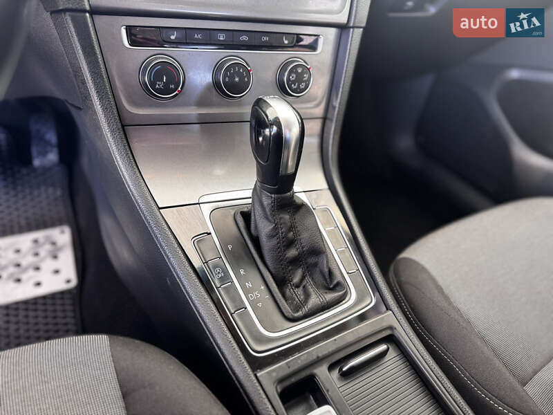 Универсал Volkswagen Golf 2014 в Хмельницком