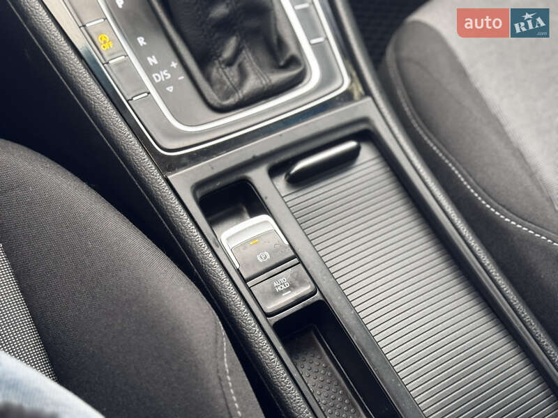 Универсал Volkswagen Golf 2014 в Хмельницком