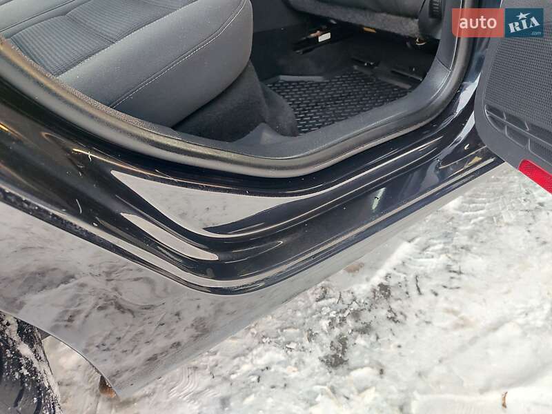 Хетчбек Volkswagen Golf 2010 в Івано-Франківську