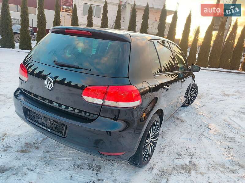 Хетчбек Volkswagen Golf 2010 в Івано-Франківську