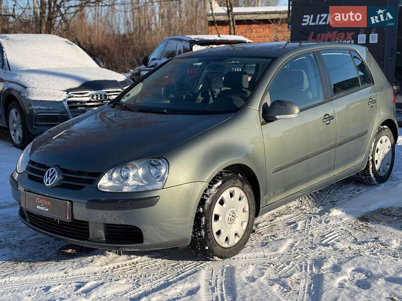 Хетчбек Volkswagen Golf 2005 в Коломиї