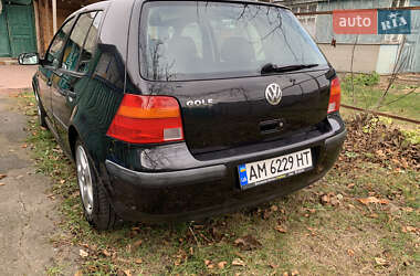 Хэтчбек Volkswagen Golf 2001 в Житомире
