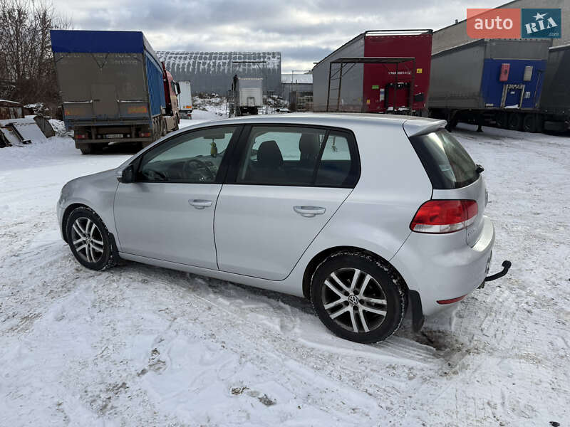 Хетчбек Volkswagen Golf 2010 в Вінниці