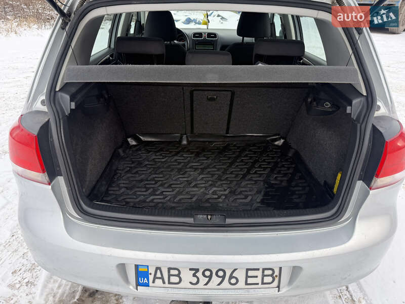 Хетчбек Volkswagen Golf 2010 в Вінниці