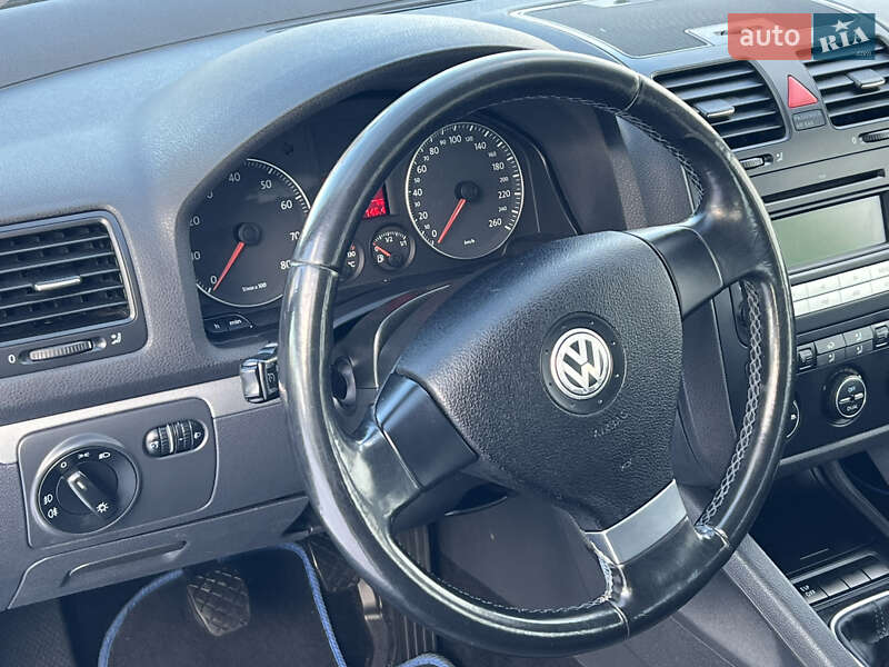 Хетчбек Volkswagen Golf 2007 в Лубнах