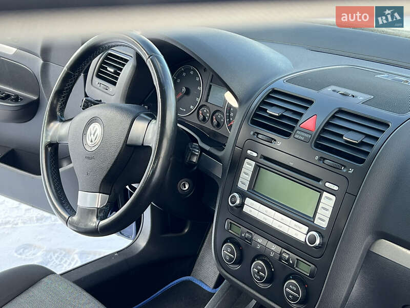 Хетчбек Volkswagen Golf 2007 в Лубнах