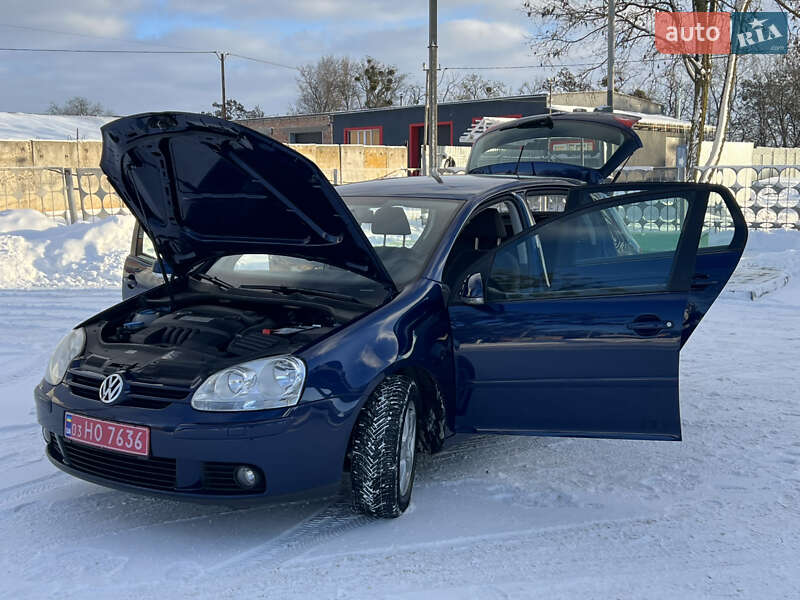 Хетчбек Volkswagen Golf 2007 в Лубнах