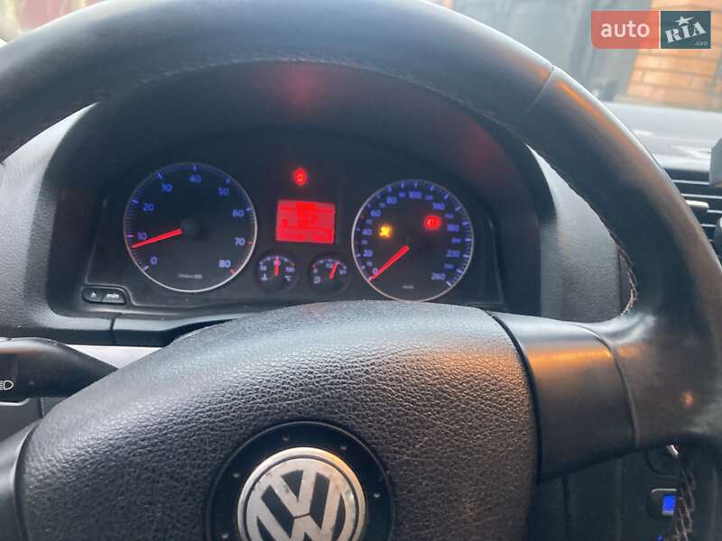 Хетчбек Volkswagen Golf 2006 в Тальному