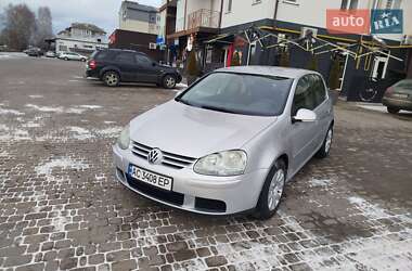 Хетчбек Volkswagen Golf 2005 в Ковелі
