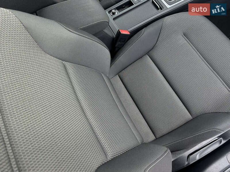 Универсал Volkswagen Golf 2019 в Луцке