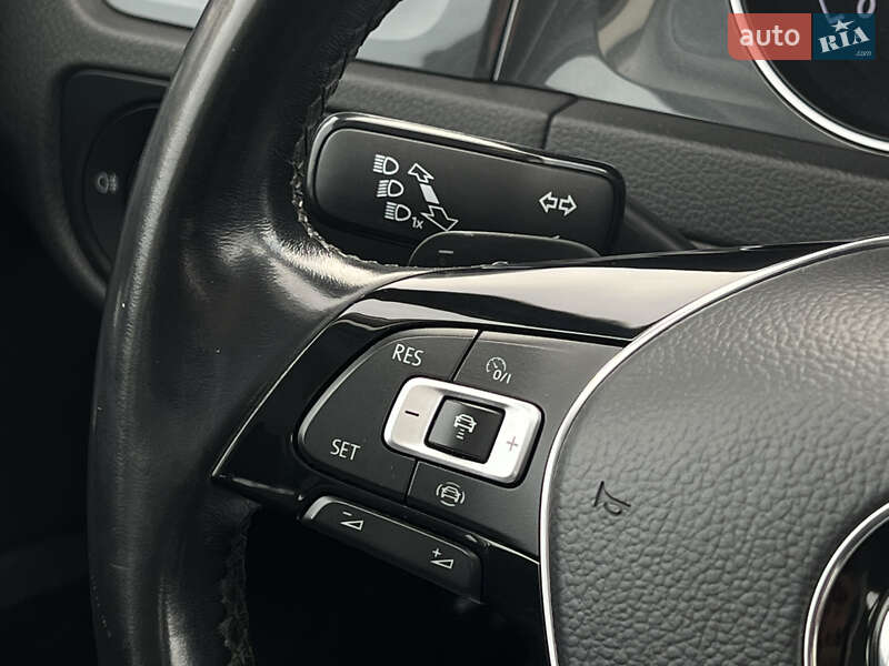 Универсал Volkswagen Golf 2019 в Луцке