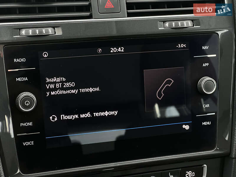 Универсал Volkswagen Golf 2019 в Луцке