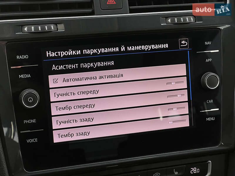 Универсал Volkswagen Golf 2019 в Луцке