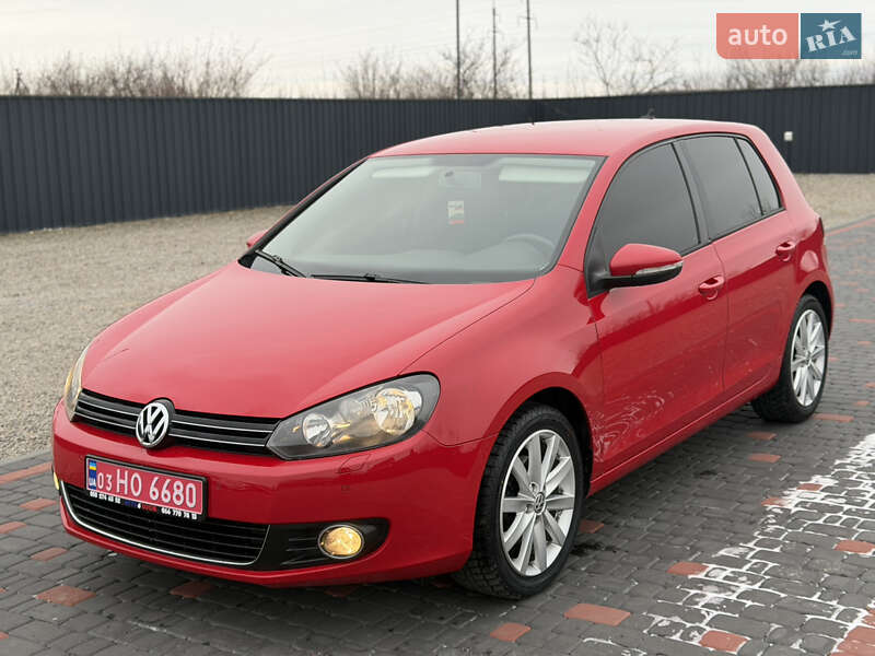 Хэтчбек Volkswagen Golf 2010 в Берегово