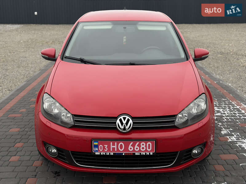 Хэтчбек Volkswagen Golf 2010 в Берегово