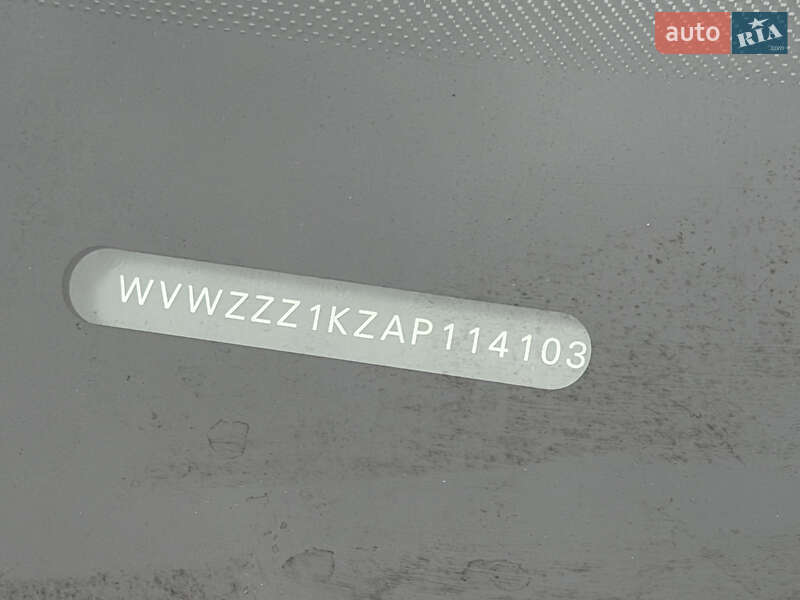 Хэтчбек Volkswagen Golf 2010 в Берегово