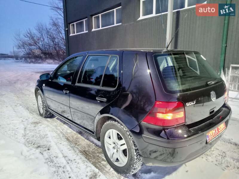 Хетчбек Volkswagen Golf 2003 в Тернополі